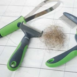 The DeShedder -Kazoo Store Kazoo 12283 12284 Deshedder Doodles