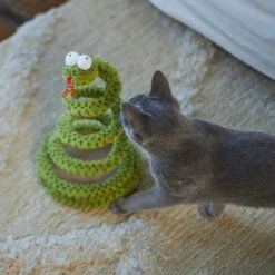 Stimulating Springy Snake -Kazoo Store Kazoo 14001 SpringySnake Front 28x18x18 LS6